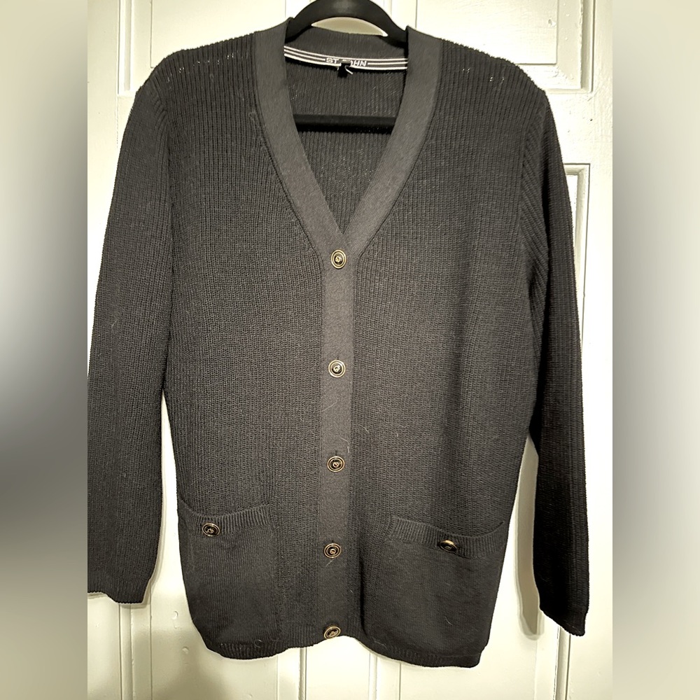 1990s Vintage St. John V-Neck Cardigan